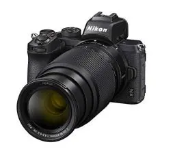 Produktbild: Nikon Z 50 Spiegellose Kamera im DX-Format mit 16-50mm 1:3,5-6,3 VR und 50-250mm 1:4,5-6,3 VR (20,9 MP, OLED-Sucher mit 2,36 Mill. Bildpunkten, Hybrid-AF mit Fokus-Assistent, 4K UHD Video)