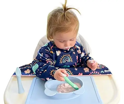 Produktbild: Nooni Care Läbabylatz mit Ärmeln | Regenbogen blau | Lätzchen mit Ärmeln funktioniert als Latz Baby | ist ein Lätzchen Baby Abwaschbar | Baby Lätzchen Wasserdicht | Ganzkörperlätzchen Baby