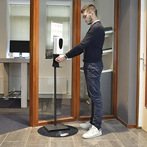 Produktbild: Notrax® Absorbierende Matte, um zu verhindern, DASS Desinfektionsmittel den Boden beschädigt. 60 cm Schwarz