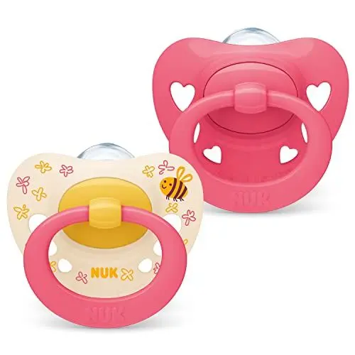 Produktbild: NUK Signature Babyschnuller | 18-36 Monate | Beruhigt 95 % der Babys | BPA-freie Silikonschnuller in Herzform | Mit Etui | Rosa Herzen | 2 Stück