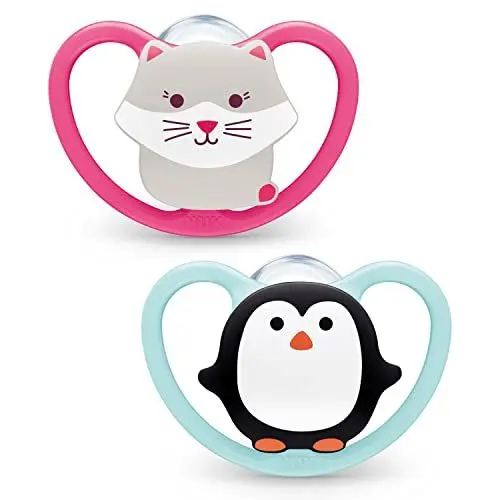 Produktbild: NUK Space Schnuller | 6-18 Monate | Schnuller mit extra Belüftung | BPA-freies Silikon | Katze & Pinguin | 2 Stück
