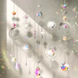 Produktbild: nuyikaso 5 stück Sonnenfänger Kristall Hanging Windspiel Regenbogen Sonnen Mond Anhänger Kristalle Ornament Kristallkugeln für Fenster Haus Garten Weihnachten Tag Party Hochzeit Dekoration Silber
