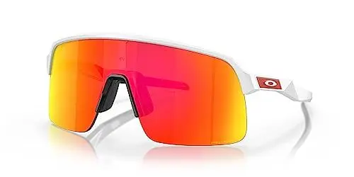 Produktbild: Oakley Herren Oo9463 Sutro Lite Sonnenbrille, Mattweiß/Prizm Rubin, Standard