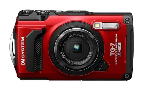 Produktbild: OM SYSTEM Tough TG-7 Rot Digitalkamera,wasserdicht, stoßfest, Unterwasser- und Makro-Aufnahmemodi, 4K-Video, 4-Fach-Weitwinkelzoom (Nachfolgemodell der Olympus TG-6)