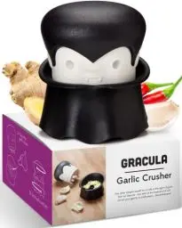 Produktbild: OTOTO Gracula Knoblauchschneider - Knoblauch Zerkleinerer & Schäler - Knoblauchpresse Dracula Leicht zu bedienen - Twister Ohne BPA - Leicht zu Reinigen & Spülmaschinenfest - Halloween Deko