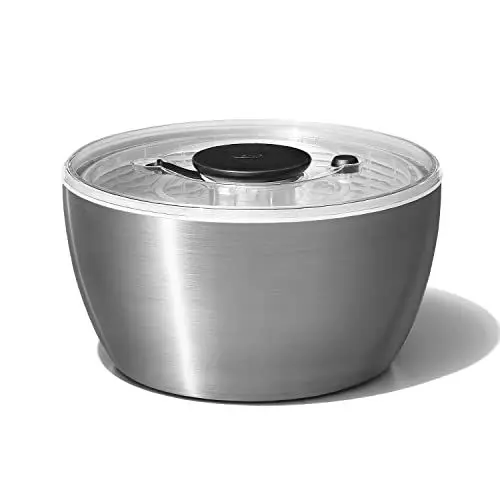 Produktbild: OXO SteeL Salatschleuder aus Edelstahl mit Deckel – zum Waschen und Trocknen von Salat