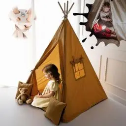 Produktbild: PaLulli® Tipi Zelt für Kinder aus 100% Baumwolle mit Kuschelmatte, Anti-Kollaps-System (Stabil), Camping-Hängelampe & 2 Dekokissen, Tippi Kinderzelt Teepee Spielzelt (Karamell)