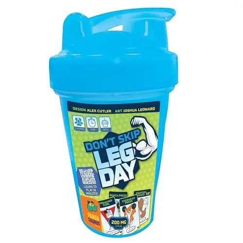 Produktbild: Pandasaurus Games Don't Skip Leg Day Kartenspiel – Ultimatives Strategiespiel zum Thema Fitnessstudio! Lustiger Workout-Wettbewerb, lustiges Familienspiel für Kinder und Erwachsene, ab 8 Jahren, 3–6