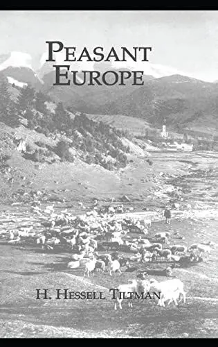 Produktbild: Peasant Europe (Kegan Paul Library of Archaeology and History)