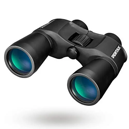 Produktbild: PENTAX SP 10X50: Außergewöhnliche Sehqualität durch das Porro Prismen Fernglas mit BAK4-Glasprismen. Vollständig mehrschichtig vergütete Optik. Große Objektivlinsen für ein kontrastreiches.