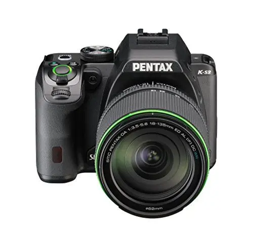 Produktbild: Pentax K-S2 Spiegelreflexkamera (20 Megapixel, 7,6 cm (3 Zoll) LCD-Display, Full-HD-Video, Wi-Fi, NFC, HDMI, USB 2.0) Kit inkl. 18-135mm WR-Objektiv schwarz