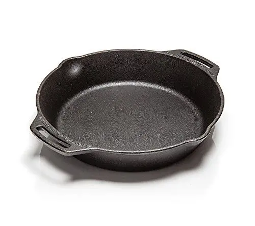 Produktbild: Petromax Feuerpfanne mit Henkeln - Pfanne aus Gusseisen für alle Herdarten, Gasflamme, Backofen oder Kochen im Freien - Anbraten, Schmoren und Rösten mit Antihafteffekt - 25 cm Durchmesser