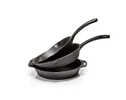 Produktbild: Petromax Feuerpfanne mit Stiel - Pfanne aus Gusseisen für alle Grill- und Herdarten, Gasflamme, Backofen oder Kochen im Freien - Anbraten, Schmoren und Rösten mit Antihafteffekt - 25 cm Durchmesser