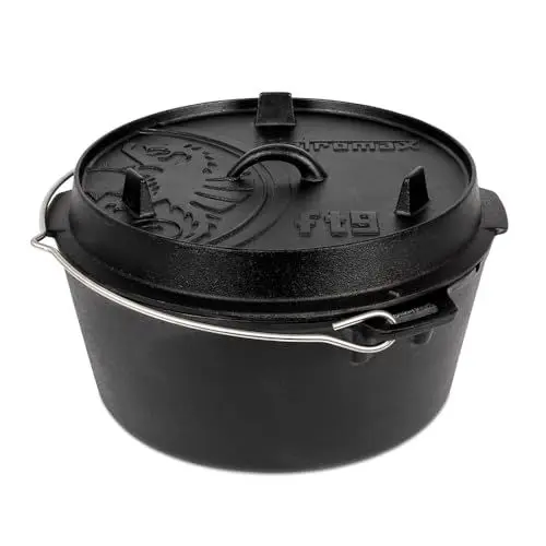 Produktbild: Petromax Feuertopf ft9 - Dutch Oven mit planem Boden für alle Herdarten, Gasgrill, Backofen, Gaskocher und offenes Feuer - sofort einsatzbereit ohne Einbrennen - Kochtopf mit Deckel - 7,5 Liter