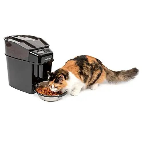 Produktbild: PetSafe Healthy Pet Simply Feed Programmierbarer Digitaler Futterautomat, 5,6 Liter Füllmenge, 4 D-Batterien nötig, Schwarz.