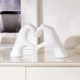 Produktbild: Pevfeciy Heart Hand Skulptur deko Wohnzimmer,Liebe Finger Statue,Abstrakte Kunst Pärchen-Statue Tischdekoration Harz Statue Dekoration Romantische Statue Für Dekoration Heimdekoration,Zimmer,Büro