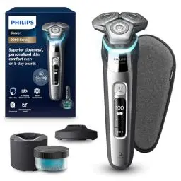 Produktbild: Philips Shaver S9000, elektrischer Nass- und Trockenrasierer, Lift & Cut-Rasiersystem und SkinIQ Technologie, ausklappbarem Trimmer, Reinigungsstation, Ladestation, Reiseetui, Chromsilber, S9975/54