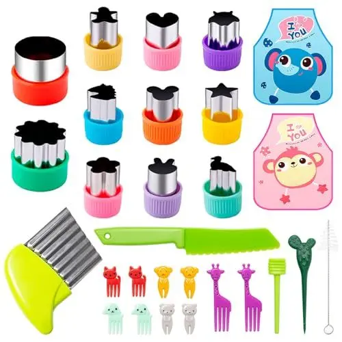 Produktbild: Pilikoll 28 Stück Mini Gemüseschneider Set mit Wellenschneider, Karikatur Zahnstocher, Kindermesser, Kinderschürze Obst Gemüse Ausstechformen Edelstahl Cookie Plätzchen Ausstecher für Keks, Sandwich