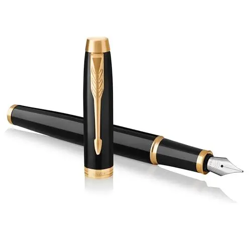 Produktbild: Parker IM Füller | schwarze Lackierung mit Goldzierteilen | Füllfederhalter mit mittlerer Feder | blaue Tinte | Geschenkbox