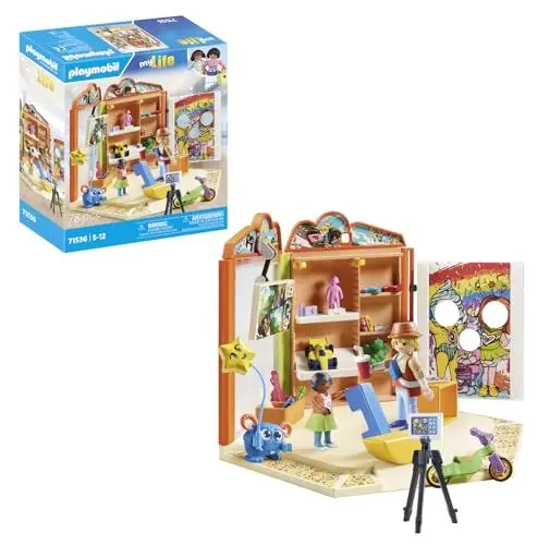 Produktbild: PLAYMOBIL MyLife 71536 Spielwarenladen, aufregende Momente im Spielparadies, inklusive Gamingecke und Fotowand, detailreiches Spielzeug für Kinder ab 5 Jahren