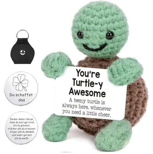 Produktbild: Pmueuff Glücksbringer Schildkröte, Lustige Mini Schildkröte Geschenke Mutmacher Trost Positive Geschenk Emotional Support Prüfung Bestanden, Gehäkelte Kuscheltiere Beste Freundin