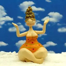 Produktbild: Pommerntraum ®| Yogadame Yogafigur üppige Dame Molly Badenixe - mollige Nana - moppelige Lady beim Yoga - Frau beim Yoga - Pilates (orange)