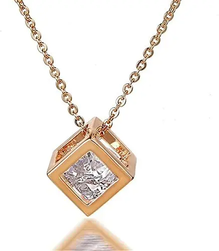 Produktbild: PULABO Frauen Dreidimensionale Exquisite Liebeswürfel Kristall Anhänger Halskette Quadratische Artikel Damen Schlüsselbeinkette Wilde Pullover Kette Halskette Schmuck