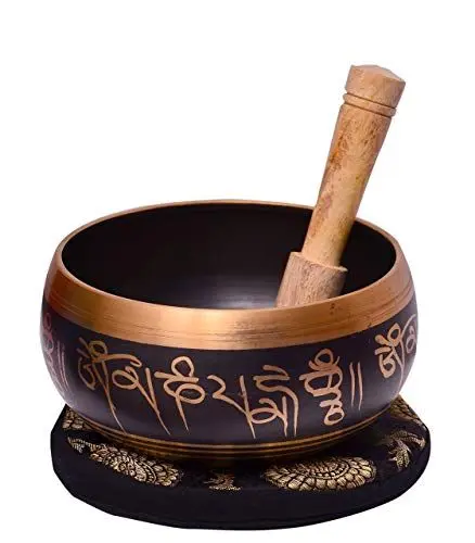 Produktbild: Purpledip Klangschale aus Metall, im tibetischen bzw. buddhistischem Design, Musikinstrument für die Meditation, mit Stab und Kissen, hochwertig verarbeitet, 14 cm groß