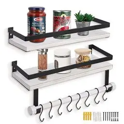 Produktbild: QILICZ Wandregal Holz Vintage Weiß 2er Schwebend Regal Schweberegal Wandmontage Regalbrett mit Handtuchhalter und 8 Haken Hängeregale für Küche, Wohnzimmer, Badezimmer und andere Wanddekoration