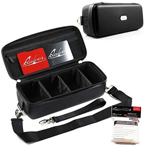 Produktbild: Quiver Time Schwarzes Bolt Karten-Trageetui - Kartenetui für Spielkarten, MTG-Karten-Aufbewahrungsbox (+ Hand- und Schulterriemen, Trennwände + 100 Apollo-Kartenhüllen)