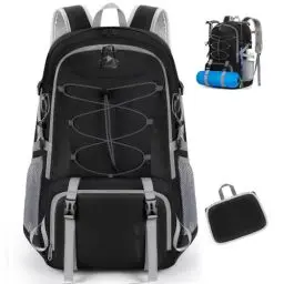 Produktbild: RAINSMORE Wanderrucksack Herren Damen 40L Wasserdichter Rucksack Leichter Reiserucksack Faltbarer Fahrradrucksack Tagesrucksäcke mit ReflexstreifenTrekkingrucksack Schwarz