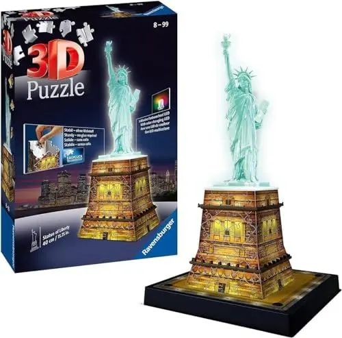 Produktbild: Ravensburger 3D Puzzle 12596 - Freiheitsstatue Night Edition - die weltbekannte Statue of Liberty als LED beleuchtetes Modell für zuhause - Sockel als 3D Puzzle - für Erwachsene und Kinder ab 8 Jahren