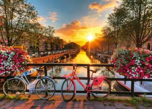 Produktbild: Ravensburger Puzzle 1000 Teile Fahrräder in Amsterdam - Farbenfrohes Puzzle für Erwachsene und Kinder in bewährter Ravensburger Qualität