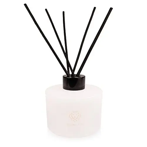 Produktbild: Reed Diffuser 150ml - Duftstäbchen - Raumdüfte für echte Wohlfühlmomente für Zuhause, Büro, SPA, Aromatherapie - Handgemachter Raumduft Diffuser mit Vanille, Kokos & Mandel Duft (Dreams)