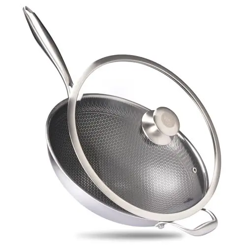Produktbild: Reishunger Premium Wok aus Edelstahl | 32 cm Durchmesser | Mit Glasdeckel | Für alle Herdarten, Induktionsgeeignet | Wabenstruktur mit Antihaftbeschichtung | Spülmaschinengeeignet, Ofenfest