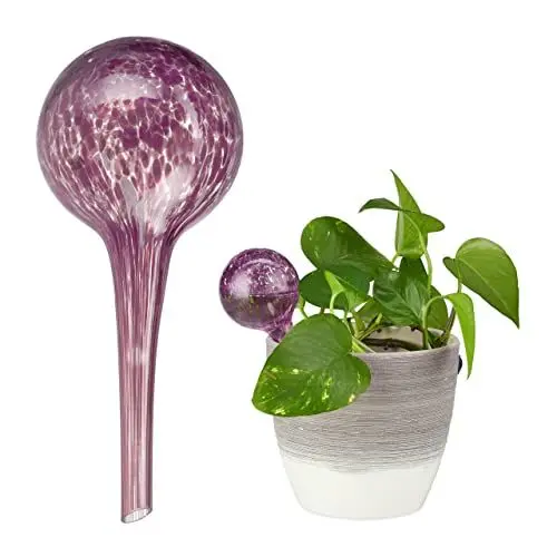 Produktbild: Relaxdays Bewässerungskugel 2er Set, dosierte Pflanzen Bewässerung Blumen, Gießhilfe Büro, Urlaub, Ø 6 cm, Glas, lila, 10025455_46