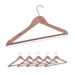 Produktbild: Relaxdays Kleiderbügel Zedernholz, 6 Stück, Mottenschutz im Kleiderschrank, edles Design, eingekerbt, B: 44 cm, Natur