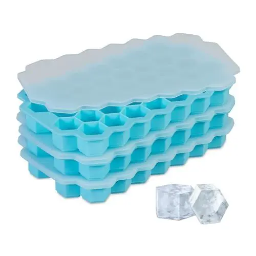 Produktbild: Relaxdays Silikon Eiswürfelform, 3er Set, wiederverwendbar, Silikonform, 37 sechseckige Eiswürfel, mit Deckel, hellblau
