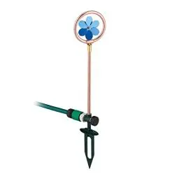 Produktbild: Relaxdays Sprinklerblume, Wasserspiel Garten, Rasensprenger Blume, mit Erdspieß, Sprinkler, HxD 55,5x11 cm, Kupfer-blau