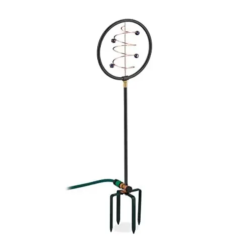 Produktbild: Relaxdays Wasserspiel Garten, Rasensprenger Spiral-Design, mit Erdspieß, 2 in 1, Sprinkler & Gartendeko, schwarz/kupfer