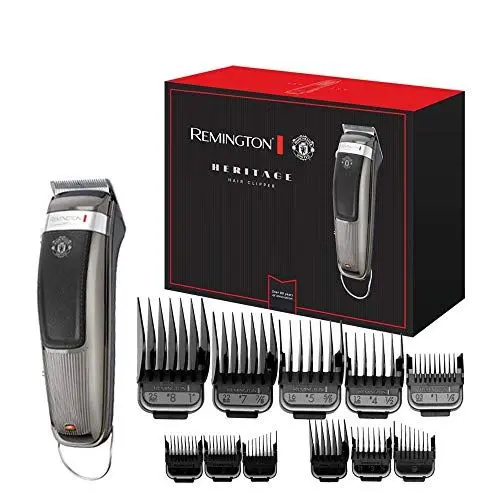 Produktbild: Remington Haarschneidemaschine Profi Retro Special Edition + Handtuch (Edelstahlklingen, Klingeneinstellhebel, 11 Aufsteckkämme, Netz-/Akkubetrieb, Lithium) Haarschneider HC9105 Manchester United