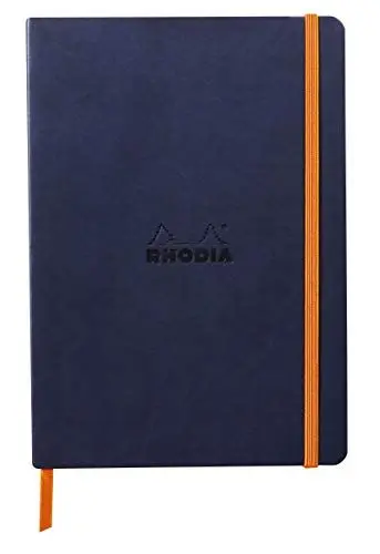 Produktbild: Rhodia 117444C - Notizheft Softcover Rhodiarama DIN A5 (14,8x21 cm), 80 Blatt, liniert Clairefontaine Papier Elfenbein 90g Lesezeichen, Gummizugverschluss, Cover aus Kunstleder Nachtsblau, 1 Stück