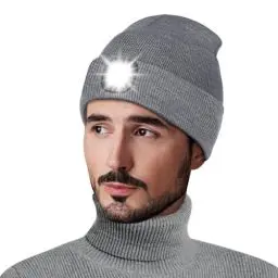 Produktbild: Richaa Geschenke für Männer Weihnachten Mütze mit LED Licht Herren Wiederaufladbare LED Mütze Damen Winter Beanie Grau Stirnlampe Lustige Kleine Geschenke für Papa Freundin Paare