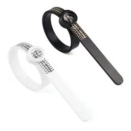 Produktbild: Ringmaßband, 2 Stück Ringgrößenmesser Ringgröße messen Ring Größe Fingerumfang ermitteln bestimmen Größenmesser Fingerumfang Fingergröße, Schwarz Weiß