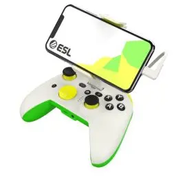 Produktbild: RiotPWR ESL Game Controller für iOS iPhones, kabelgebunden für störungsfreier Spielfluss, Power Pass Through Charging, ZeroG Halterung, verbesserter 8-Wege-D-Pad, Share-Taste, grün-weiß, RP1950ESL