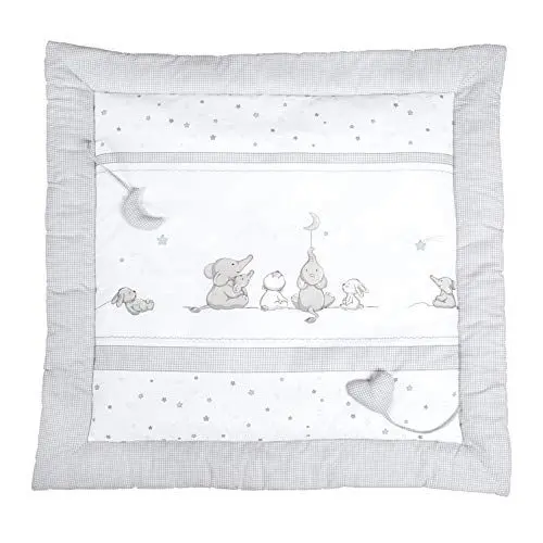 Produktbild: roba Baby Krabbeldecke Sternenzauber - 100 x 100 cm - Gepolsterte Spieldecke mit Stern Motiv inkl. Spielzeug Anhänger - aus weicher Baumwolle - Hellgrau / Weiß