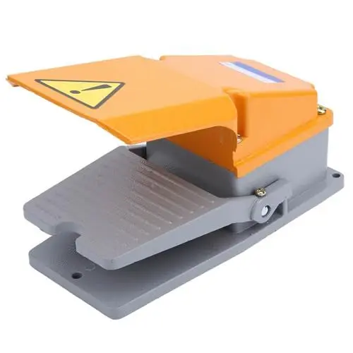 Produktbild: ❥❥Robuster LT4-Fußschalter mit Aluminiumgehäuse, Rutschfestem Design, Verdickter Feder und Silbernem Kontaktstopper für Werkzeugmaschinenausrüstung