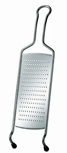 Produktbild: RÖSLE Feinreibe Classic, Hochwertige Reibe für Parmesan, Gewürze, Zitrone, Schokolade oder Ingwer, mit Drahtgriff und Silikonstandfüßen, Edelstahl 18/10, 40,5 cm, Silber
