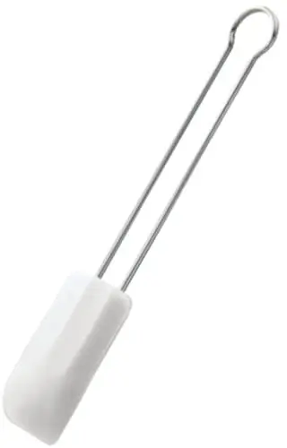 Produktbild: RÖSLE Teigschaber, Hochwertiger Teigspachtel als Back- und Kochhelfer, strapazierfähiges Silikon, weiß, 26 cm, schmal, Edelstahl 18/10, -30°C bis +200°C, Spülmaschinengeeignet, Silber