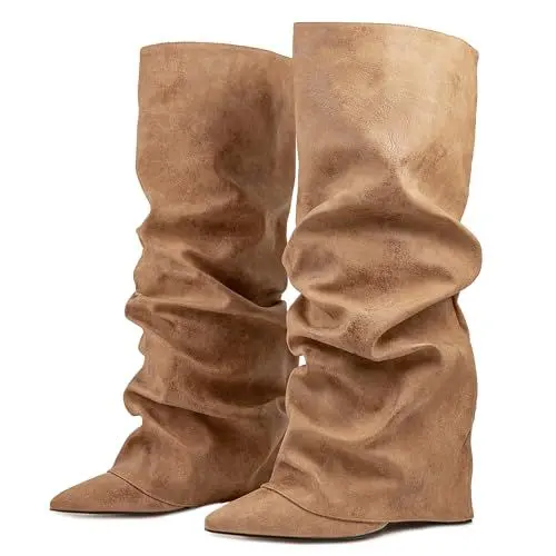 Produktbild: Roimaash Jahrgang Blockabsatz Fold Over Stiefel für Frauen - Wide Calf Pull-On Shark Pointy Pleated Party Heels - Apricot Size 39